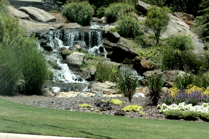 paysagiste-ST RAPHAEL-min_small-garden-waterfall-rocks-natural-landscape-nature-1593483-pxhere.com